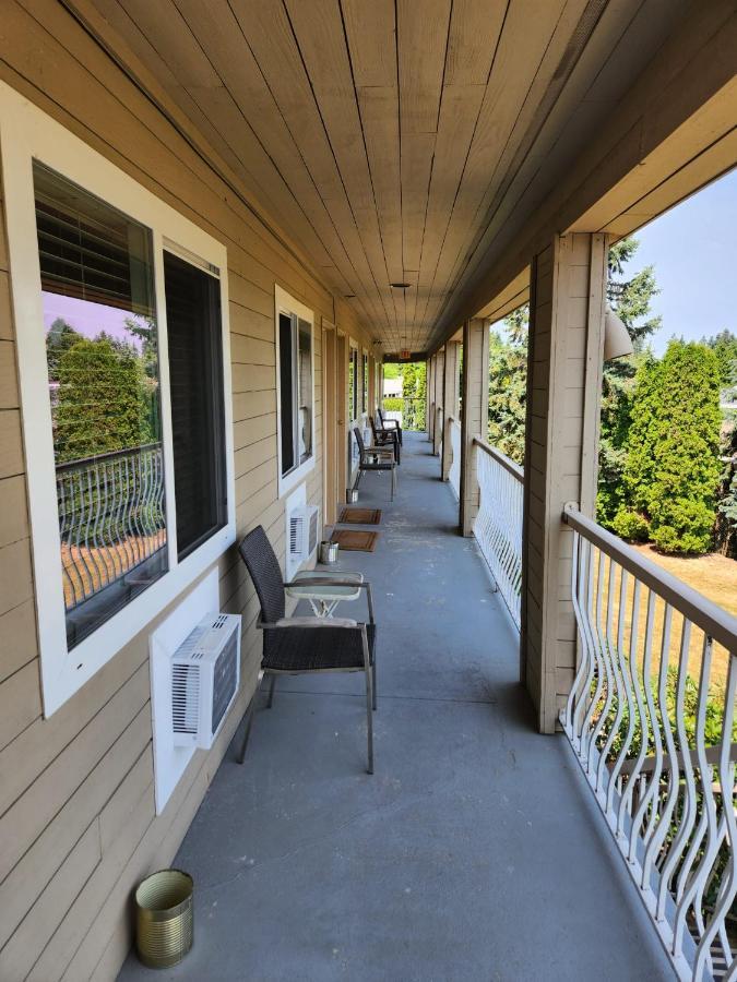 Grantview Inn Съри Екстериор снимка